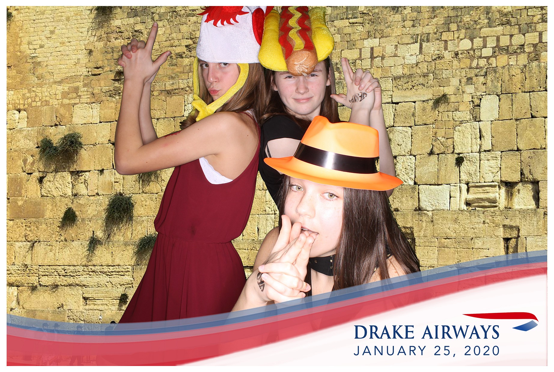Drake Airways | View more photos from the event at gallery.photoboothcincy.com/u/PhotoBoothCincy/Drake-Airways